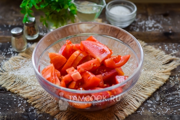 Порезать помидоры