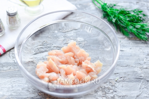 Порезать куриное филе