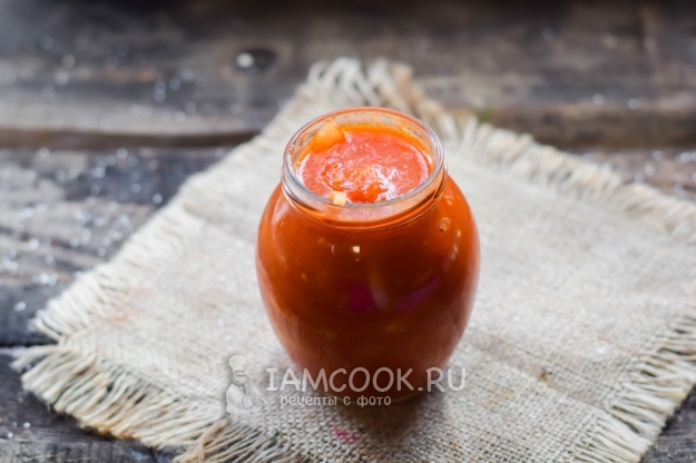 Положить лечо в банку