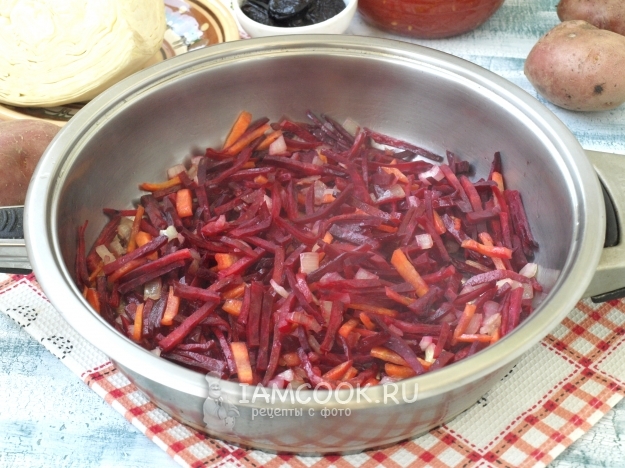 Обжарить овощи