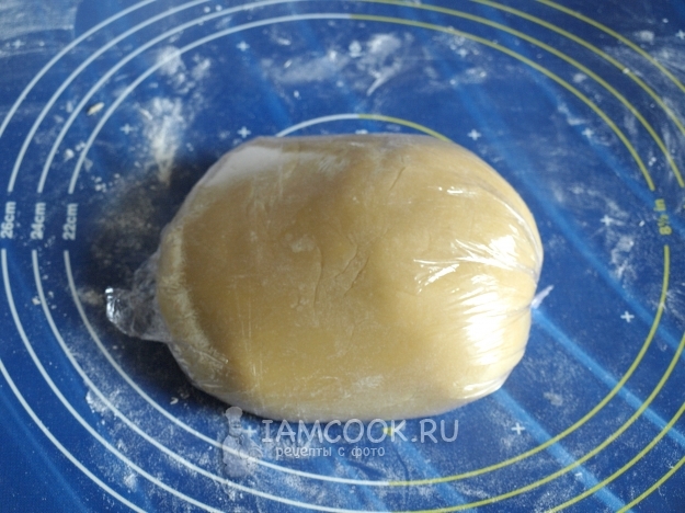 Завернуть тесто в пленку