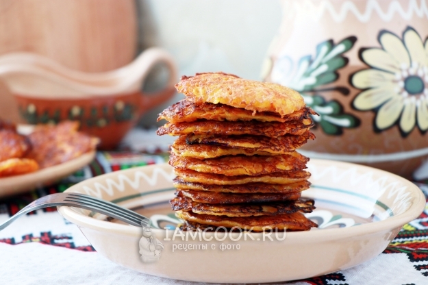 Фото морковных оладий с манкой
