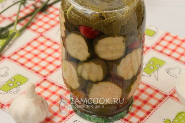 Фото маринованных огурцов с вишнями на зиму