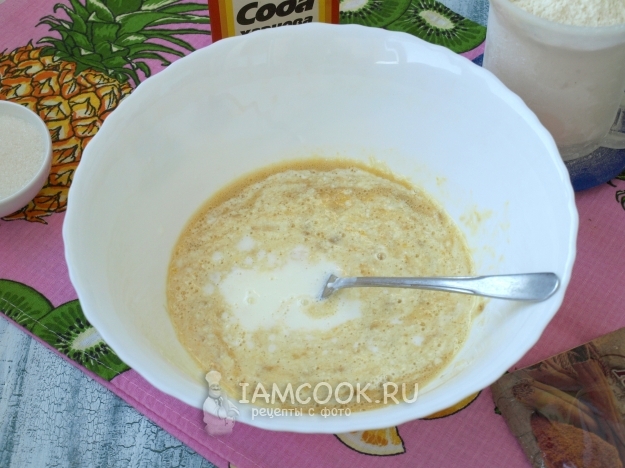 Влить кефир