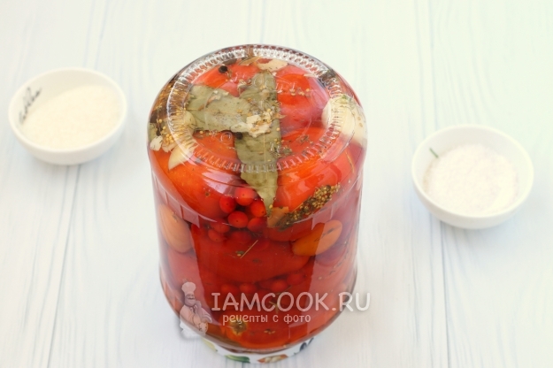 Фото маринованных помидоров с калиной