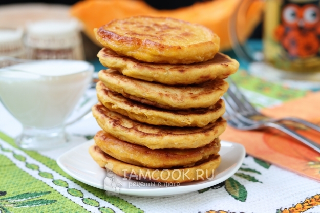 Вкусные оладьи из тыквы с сыром