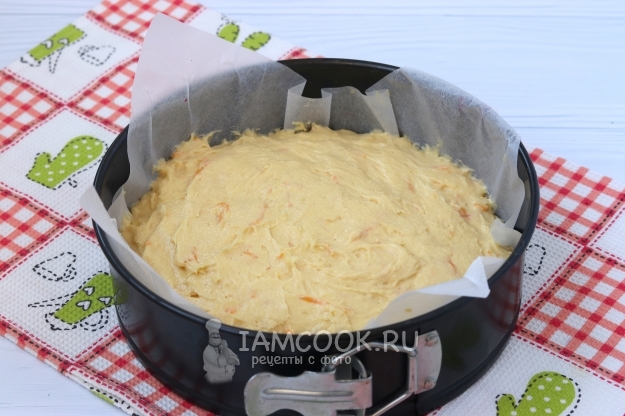 Положить на ягоды тесто