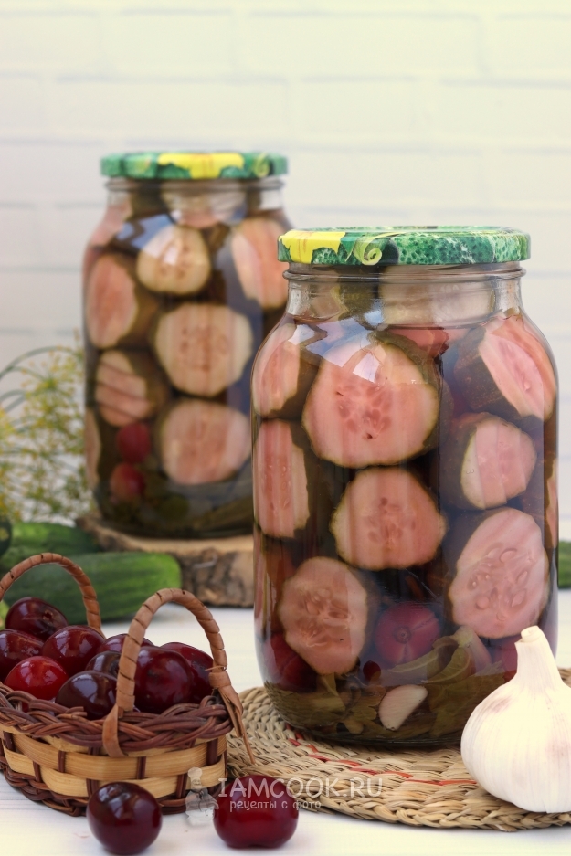 Рецепт маринованных огурцов с вишнями на зиму