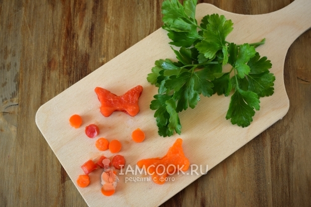 Вырезать из перца фигурки