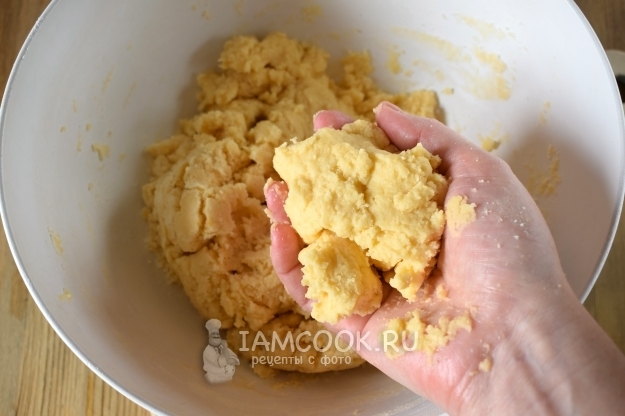 Размешать тесто