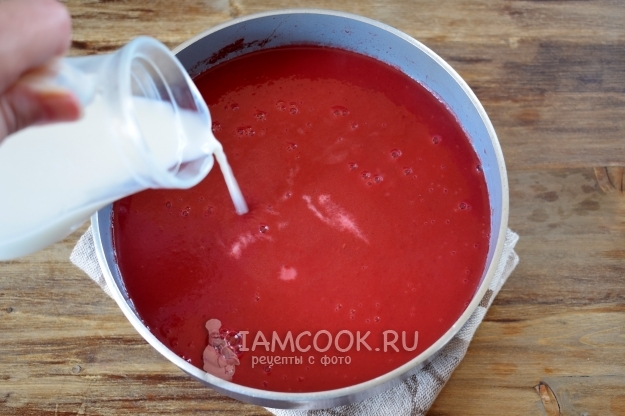 Влить сливки