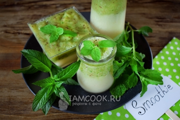 Фото смузи с консервированным ананасом и киви