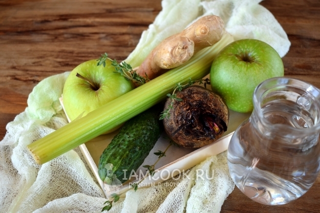 Ингредиенты для смузи из свеклы с сельдереем