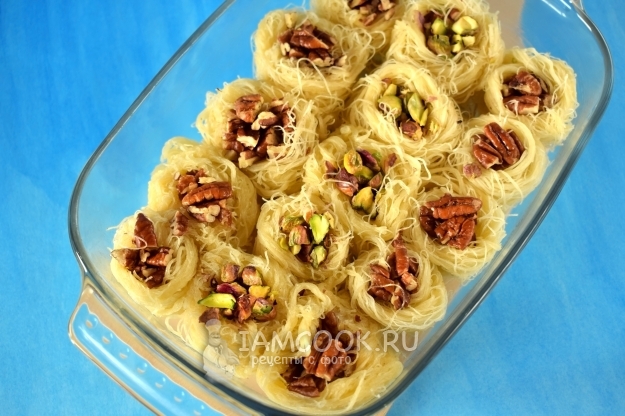 Выложить заготовки в форму