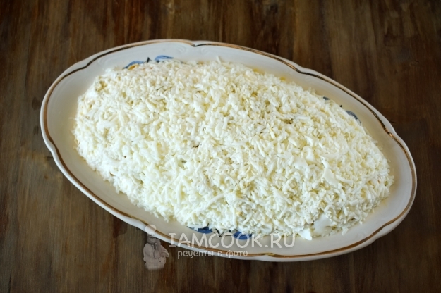 Положить слой белков