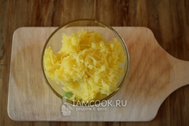 Потереть картофель