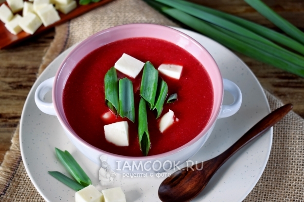 Рецепт свекольного супа-пюре с брынзой