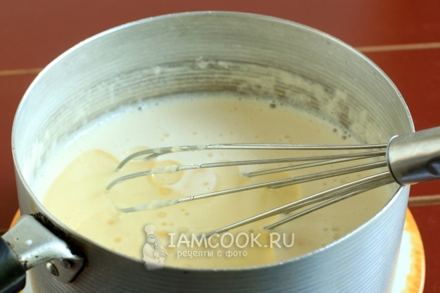 Влить масло