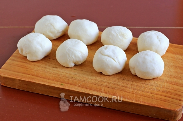 Разделить тесто на части