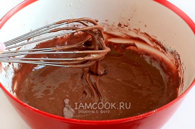 Размешать тесто