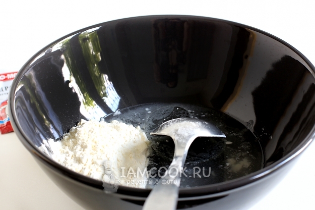 Соединить ингредиенты для теста