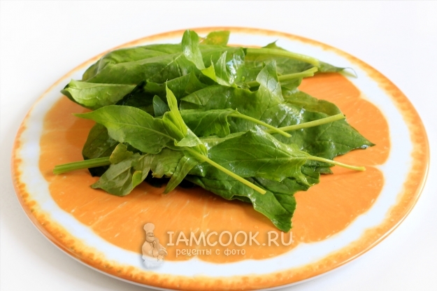 Помыть шпинат