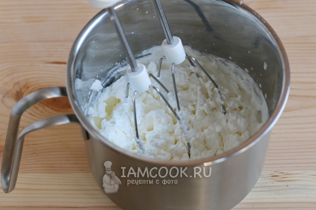 Взбить сливки