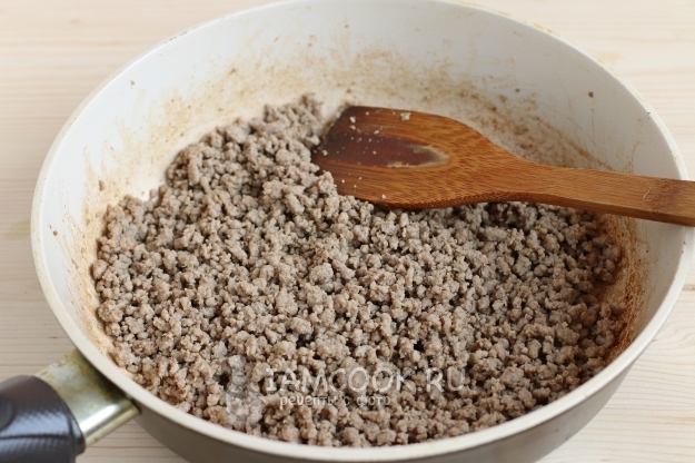 Обжарить фарш