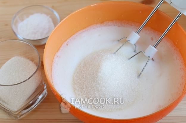 Всыпать сахар