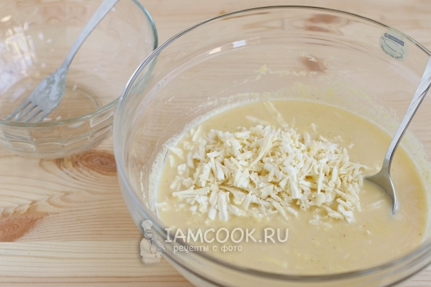 Положить сыр