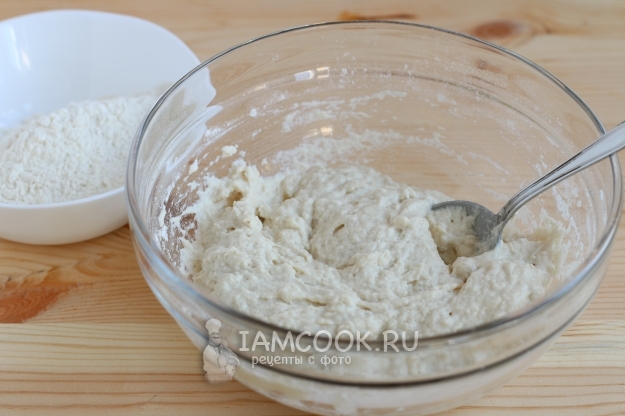 Размешать тесто