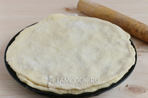 Накрыть начинку тестом