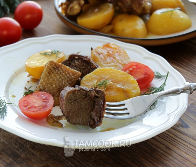 Фото гуся с картошкой в рукаве в духовке