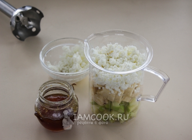 Положить творог