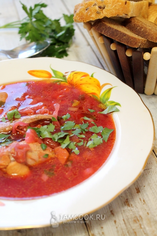 Фото борща с куриными крылышками