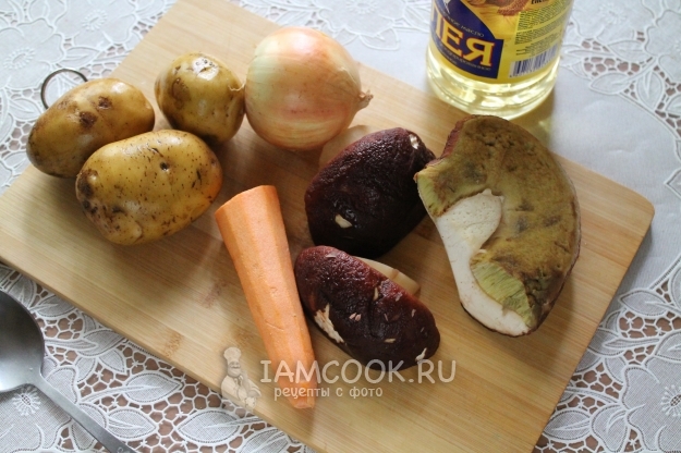 Ингредиенты для классического грибного супа из белых грибов