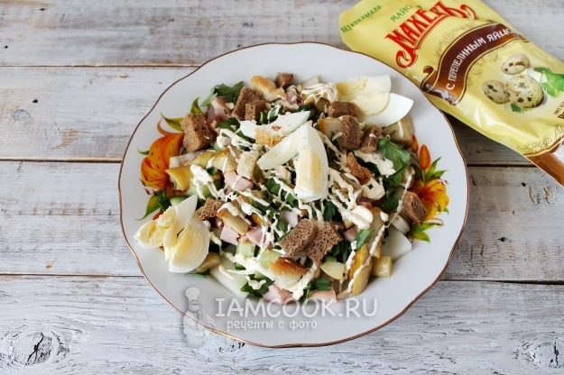 Добавить яйцо и майонез