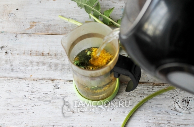 Залить цветы кипятком