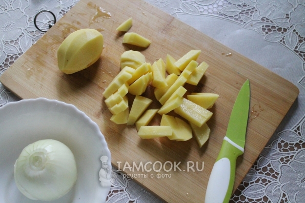 Порезать картофель