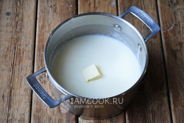 Положить масло