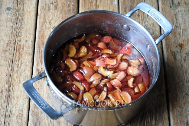 Проварить варенье