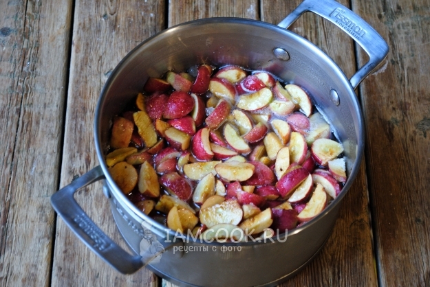 Дать яблокам пустить сок