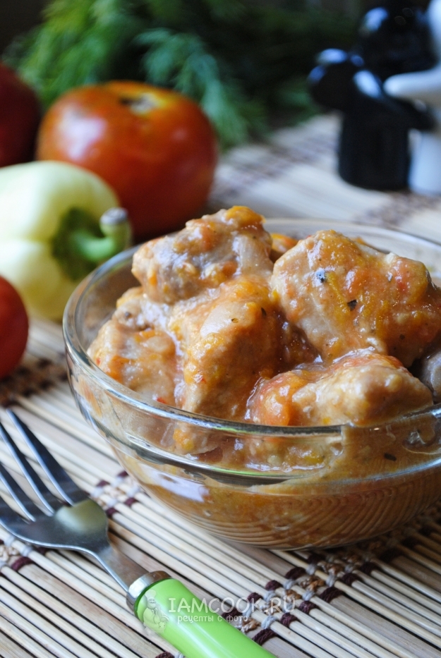 Рецепт тушеной свинины с помидорами