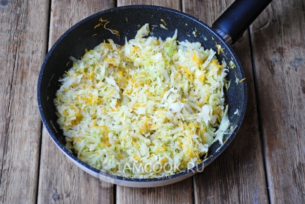 Обжарить овощи