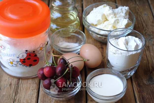 Ингредиенты для пирога с черешней и творогом