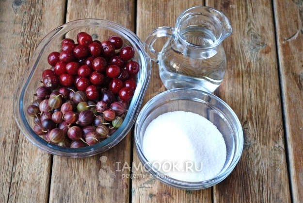 Ингредиенты для компота из вишни и крыжовника