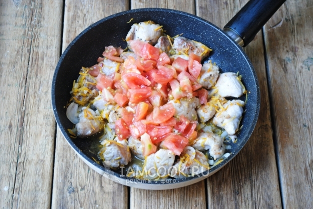 Добавить помидоры