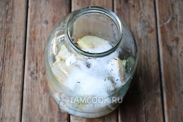 Всыпать сахар