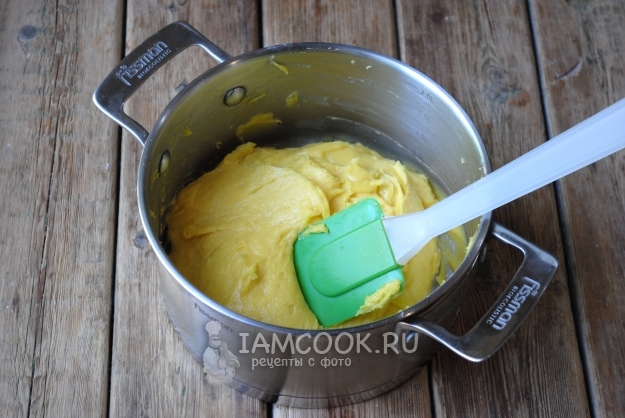 Размешать тесто