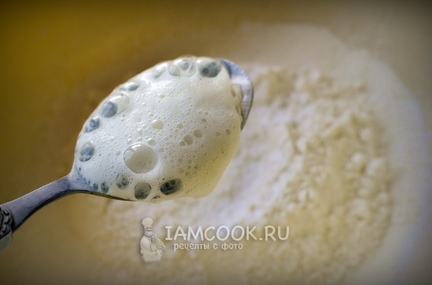 Погасить соду лимонным соком